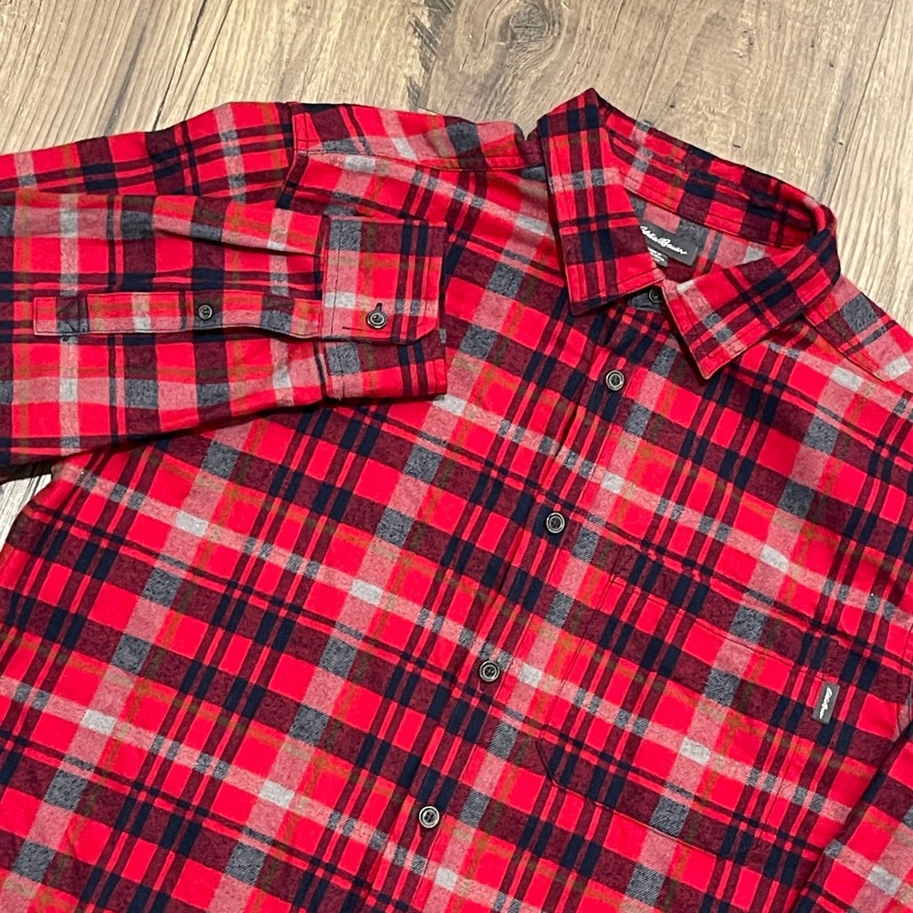 Eddie Bauer Mens XL Red Black Plaid Long Sleeve Cotton Button Down Shirt EMT2268